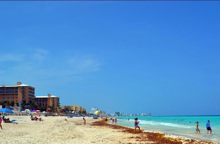 Large House - Walking To Beach - 10 Guests! Cancun Luaran gambar