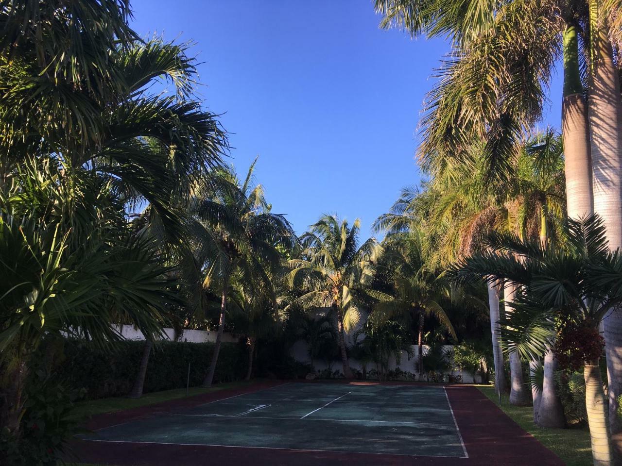 Large House - Walking To Beach - 10 Guests! Cancun Luaran gambar
