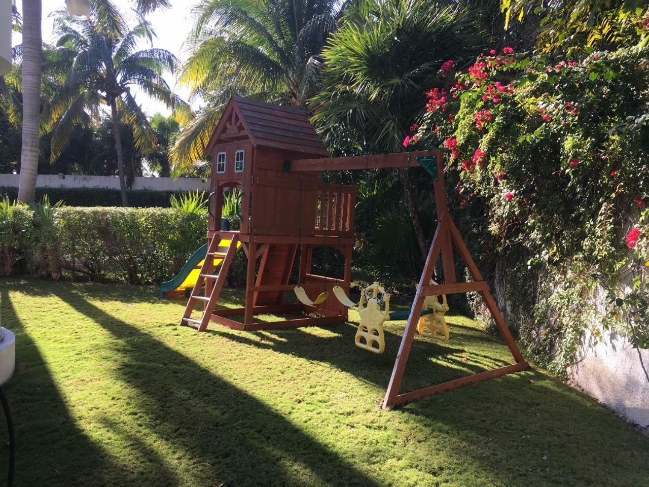 Large House - Walking To Beach - 10 Guests! Cancun Luaran gambar