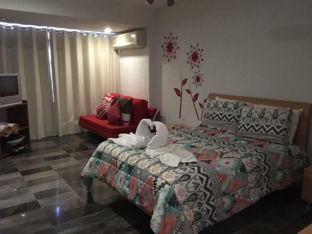 Large House - Walking To Beach - 10 Guests! Cancun Luaran gambar